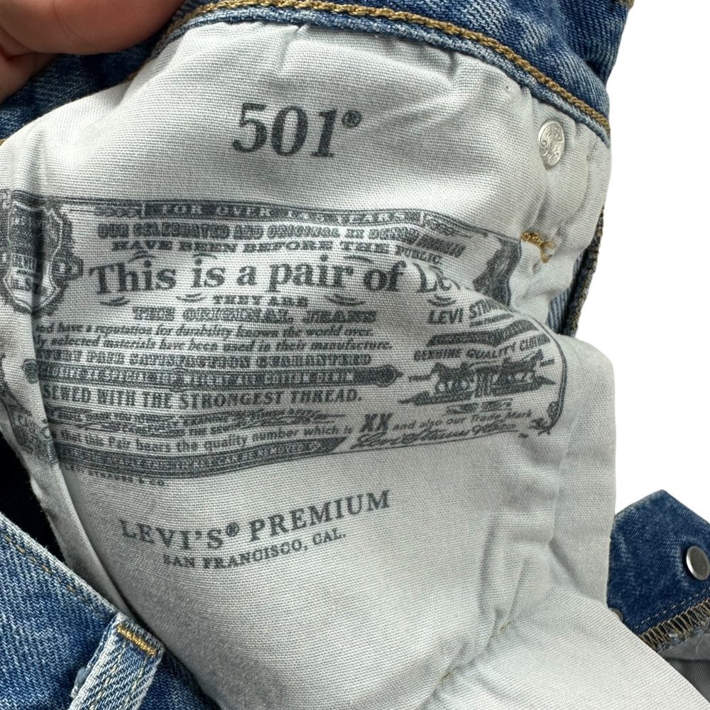 LEVI’S: Premium 501 Women’s Distressed Jean Shorts -Size 26 - Picture 11 of 12